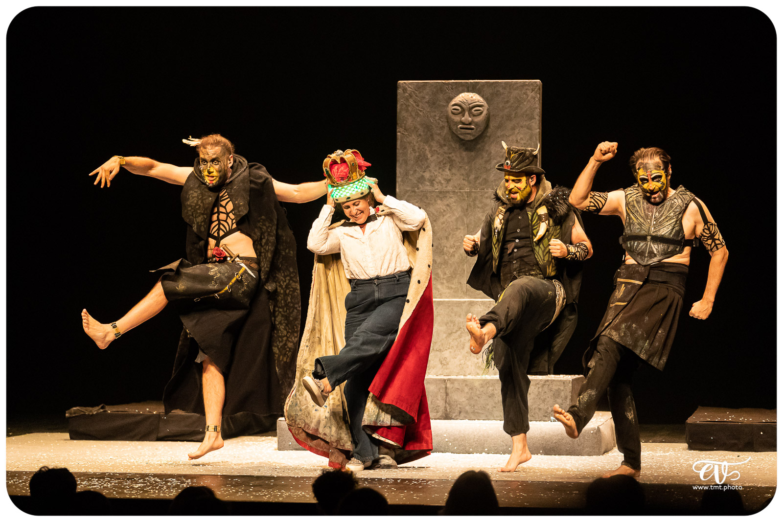 THE PRIMITALS (YLLANA & PRIMITAL BROTHERS)